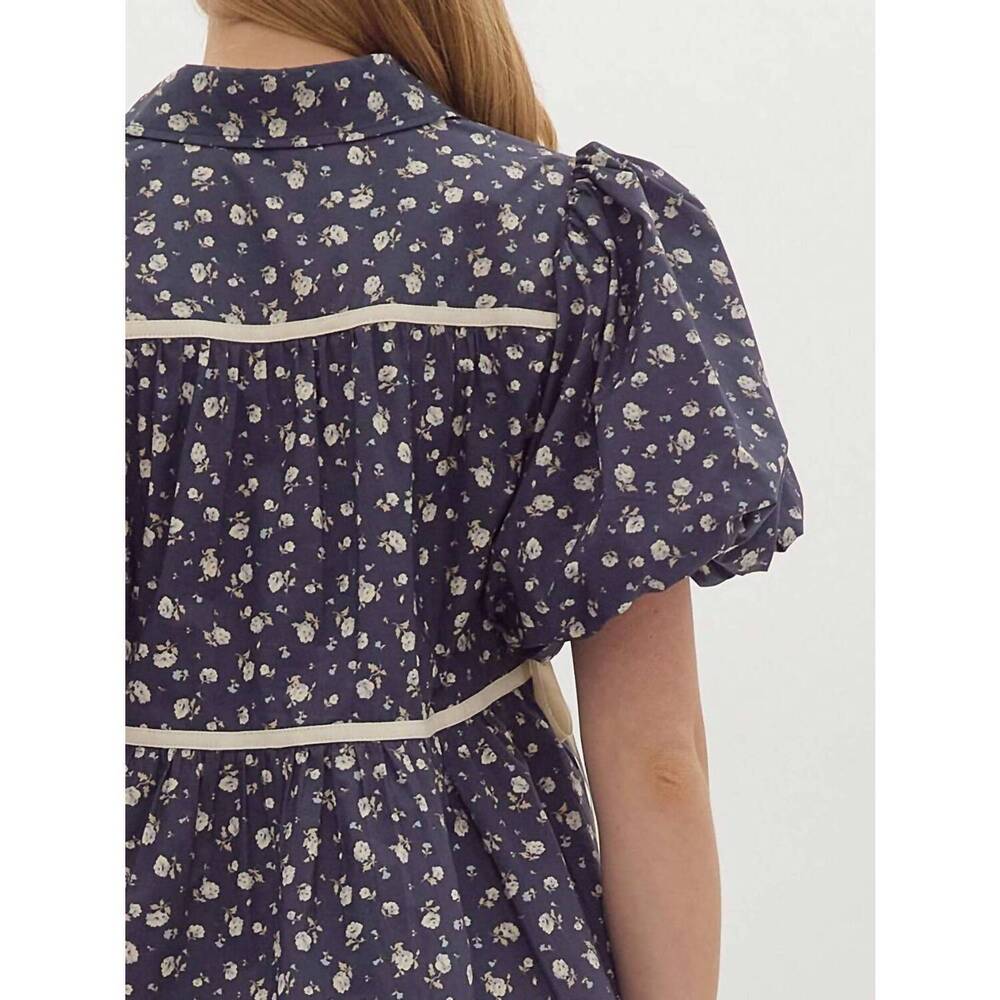 NEW ENTRO floral bubble sleeve bow top in navy - Picture 8 of 8